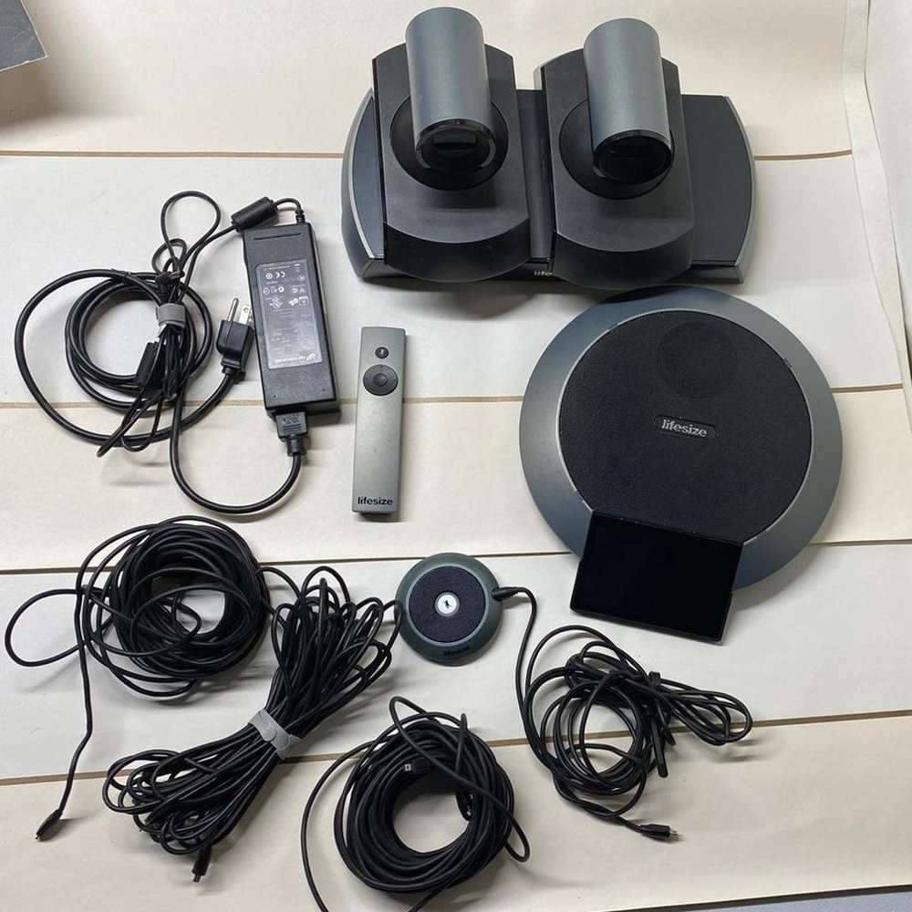 LIFESIZE ICON 600 VIDEO CONFERENCING Lot